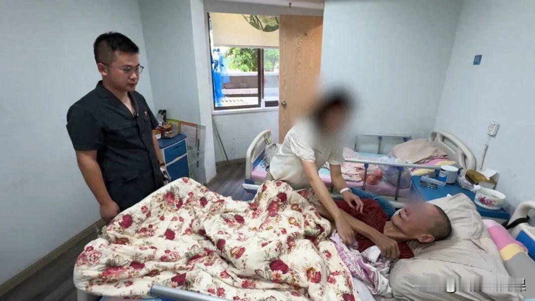 上海，一老伯再婚娶了个比自己小15岁的妻子，谁知婚后因血管性痴呆失能瘫痪，然后被