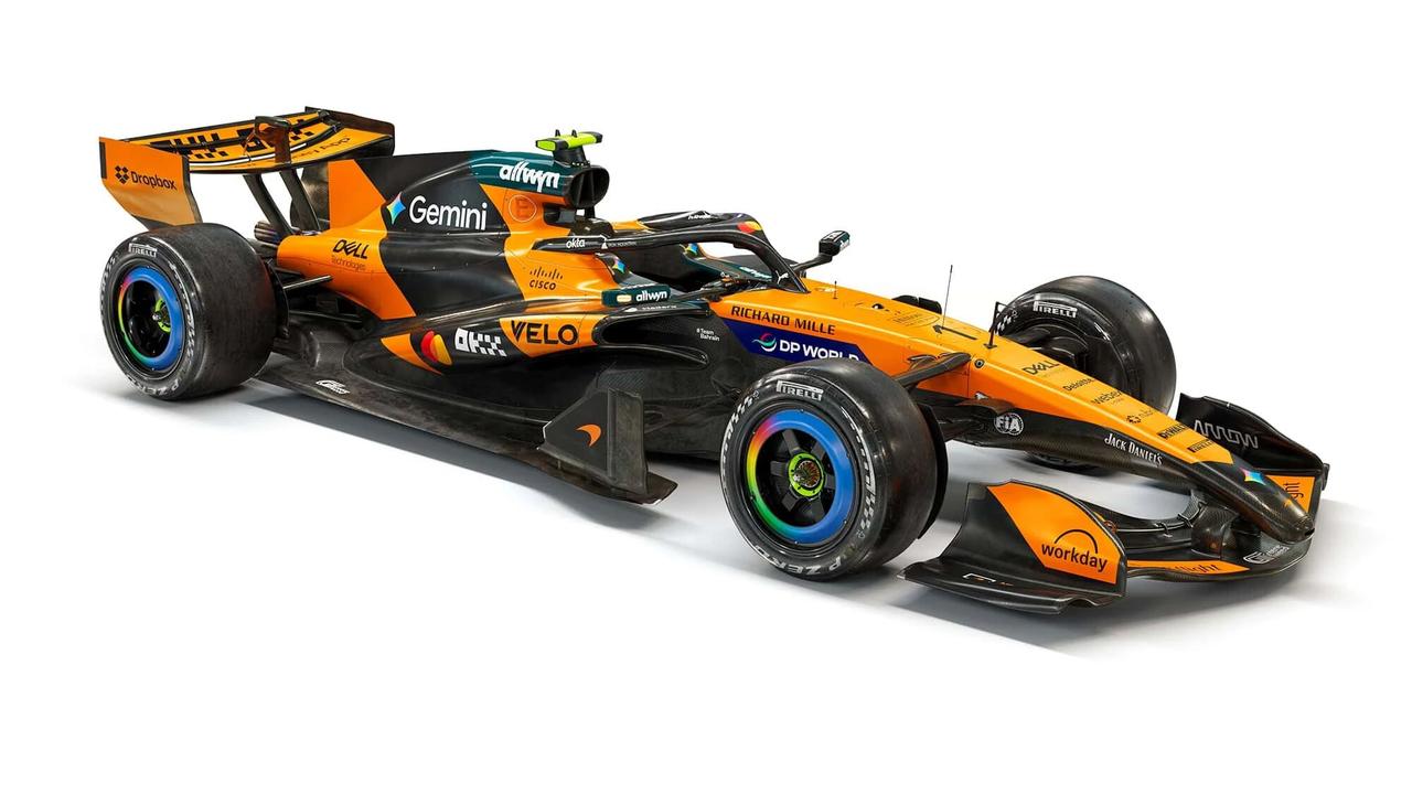 作为最后亮相的车队，迈凯伦2026款MCL40涂装终于是揭开了面纱，还是熟悉的木