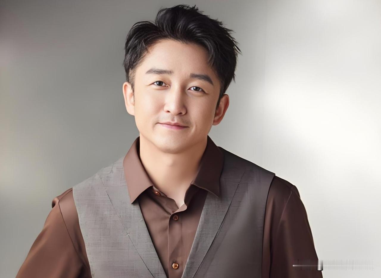 到底是真落魄，还是把家丑当流量剧本在演？当婚姻裂痕和财务坍塌都成了直播间的“带货