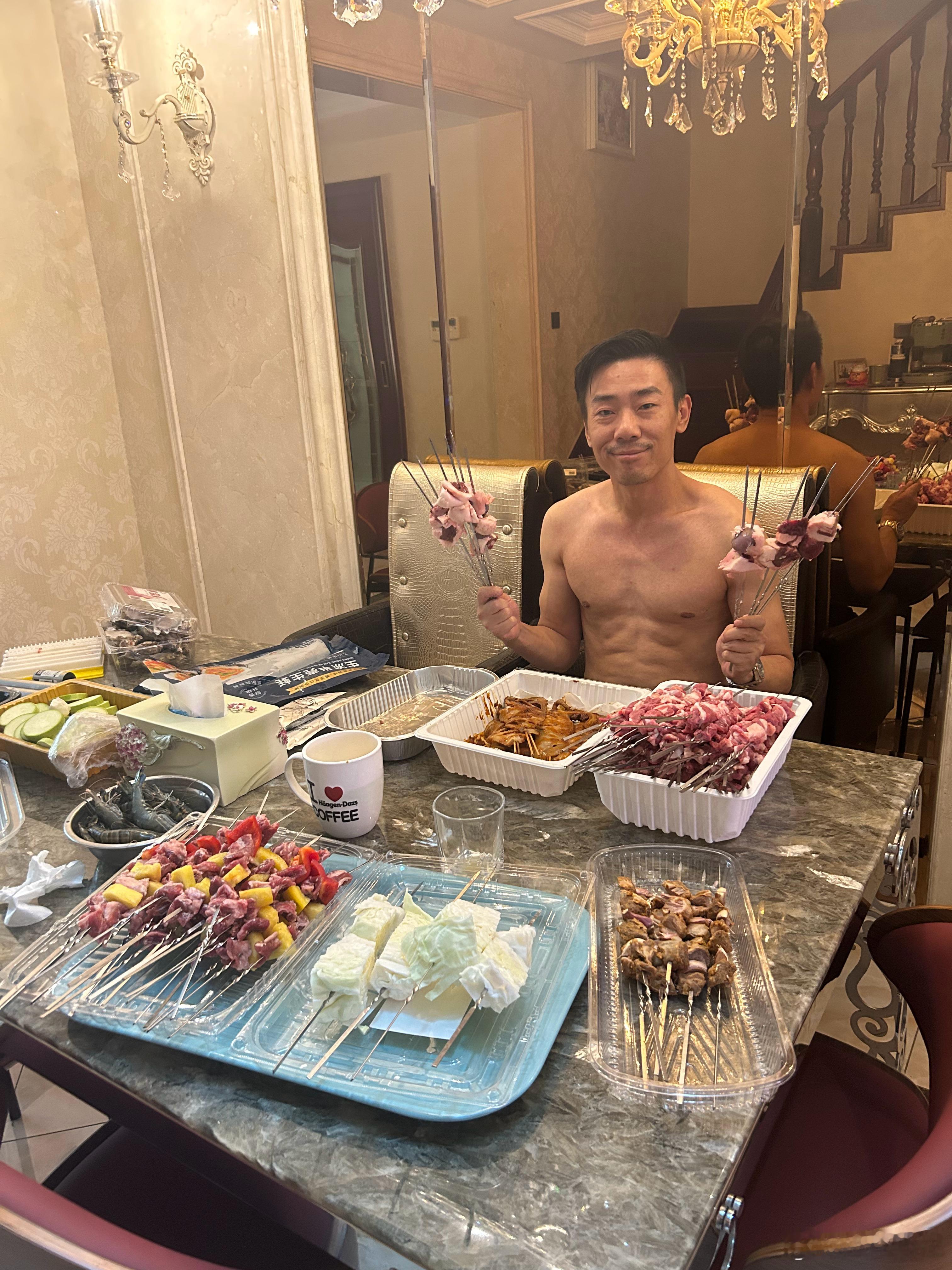 到了吃腰子的年纪！腰子好啊腰子得吃啊！[doge] ​​​