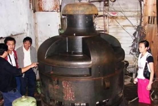 1999年，美国勒菲尔公司收到一个消息，他们在1942年制造的发电机组，竟然还在