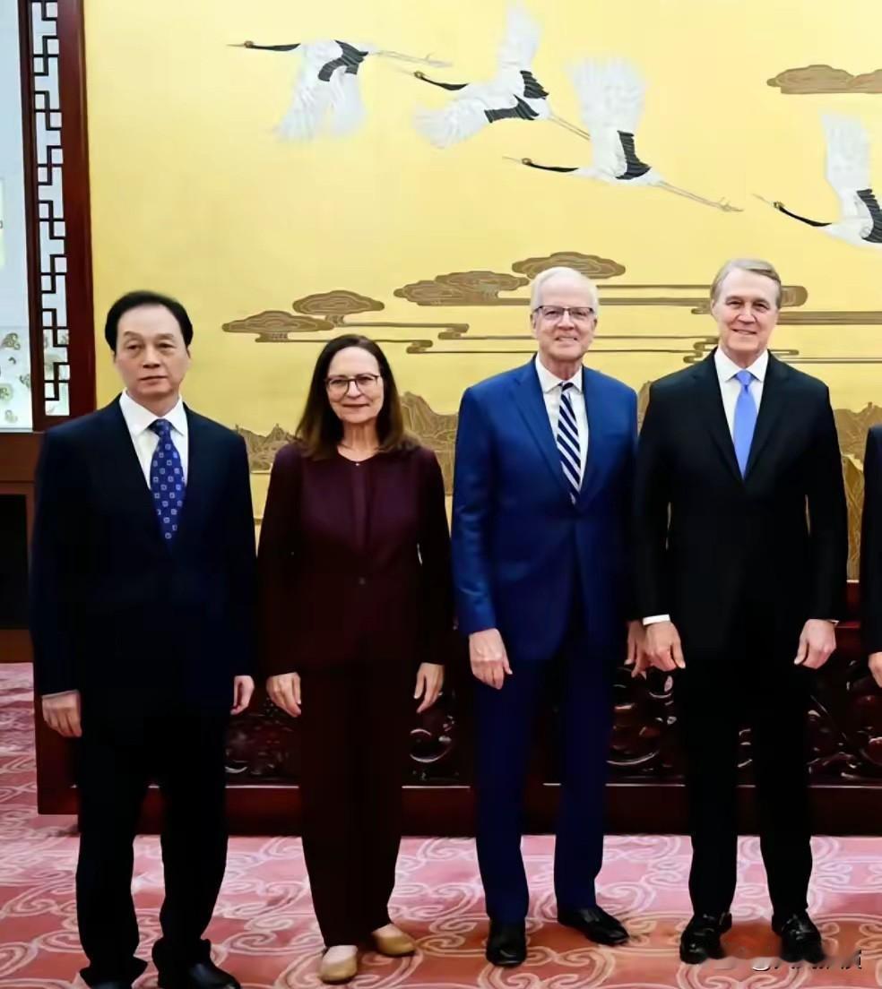不达目的不罢休？美国国会代表团持续在中国逗留

美国一边忙着安排高层行程，一边早
