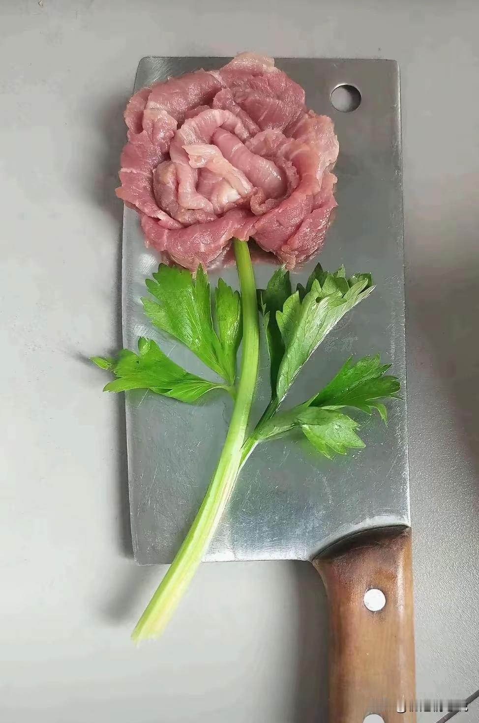 如果你是一个男人在外面有长期且固定的女人，女人千万别觉得高兴，认为是自己有魅力，