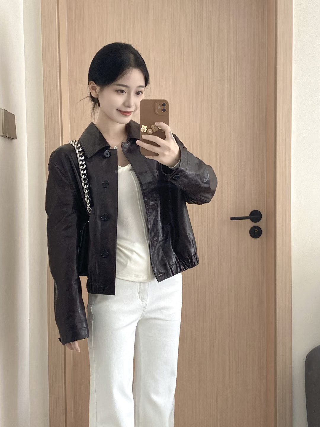 小皮衣真的很酷～