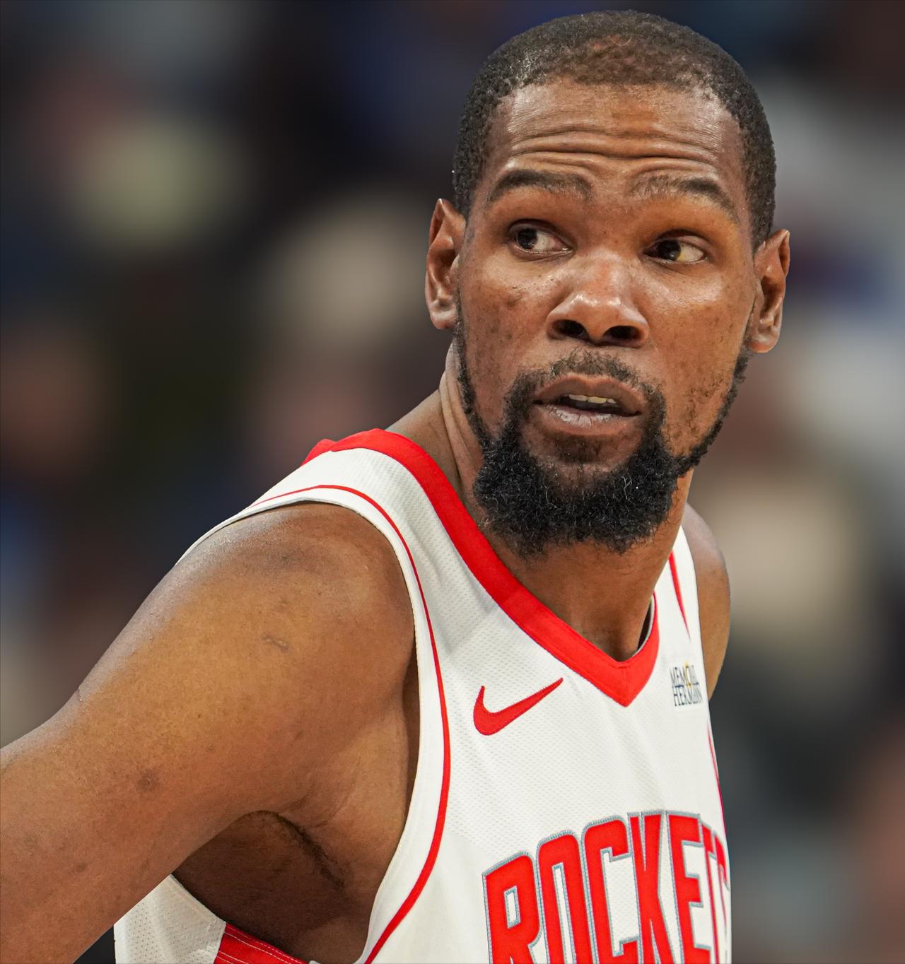 破不了夹击！杜兰特过去两场打湖人：

第一战：16中8，18分5板2助7失误
第