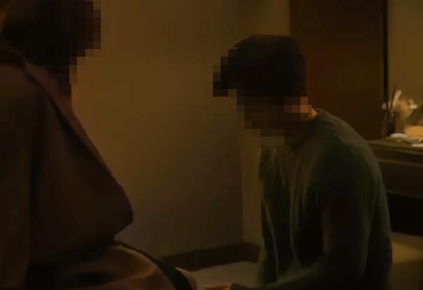 深圳，36岁的男子，因为身体缘故没法人道，忍了4年后男子决定改变自己，让自己更加
