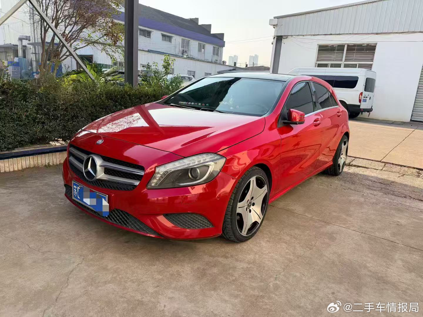 歪日，朋友介绍了一台奔驰A晚上去收一看这个轮毂我头一晕…4条新轮胎忍了，回头看要