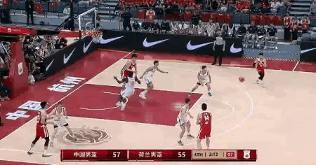 磕磕碰碰，中国男篮还是以65比60击败了荷兰男篮，拿到了杭州站热身赛的两连胜，接
