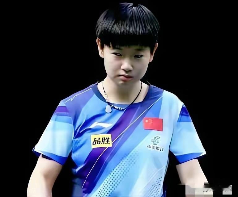 看了孙颖莎在比赛中的这个举动，我挺有感触的。说实话，竞技体育输赢固然关键，但有些