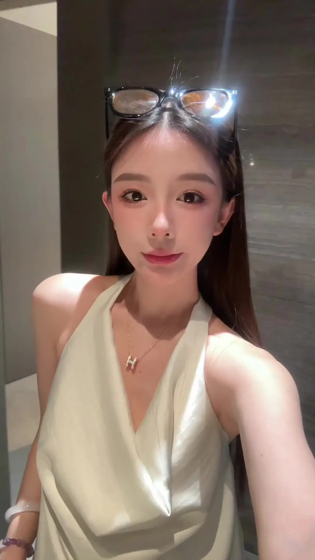 嘴里总喊着宝贝，也不知道是宝还是备