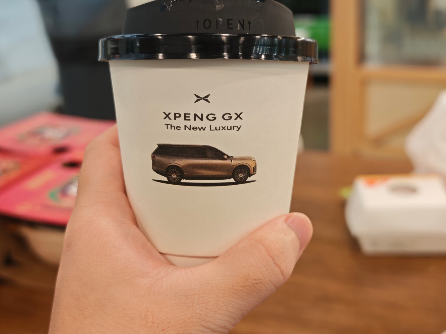 去拍小鹏新车 新科技旗舰小鹏GX来了 广州·广州东站