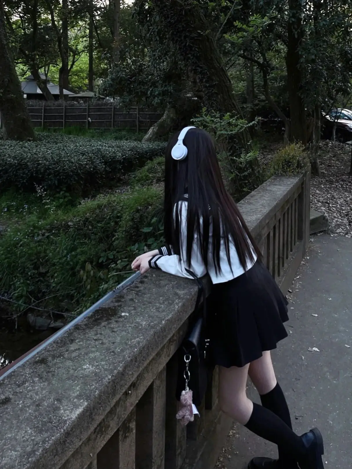 光是看着不行动 总有一天会后悔的。