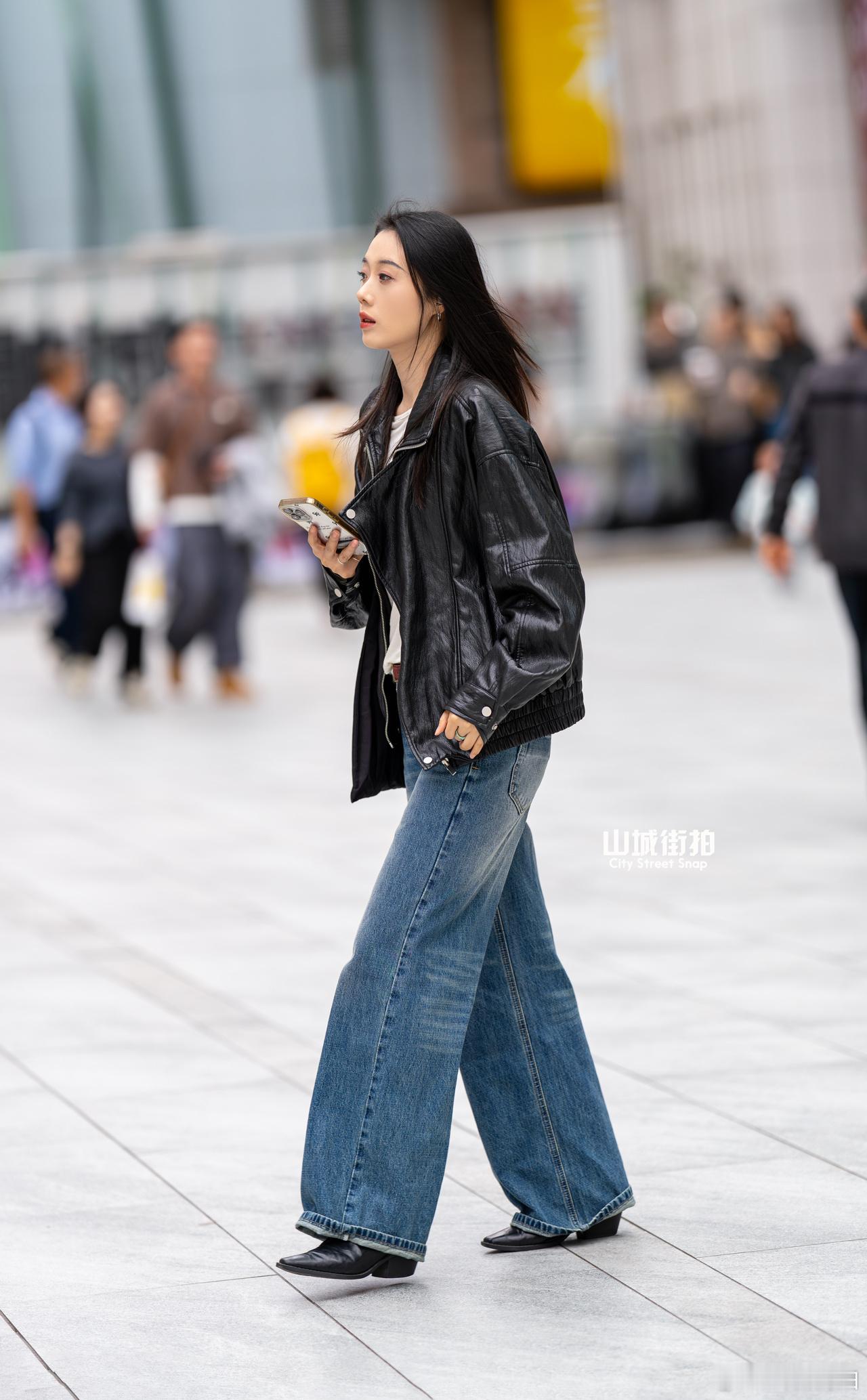 好漂亮的小姐姐~ ​​​