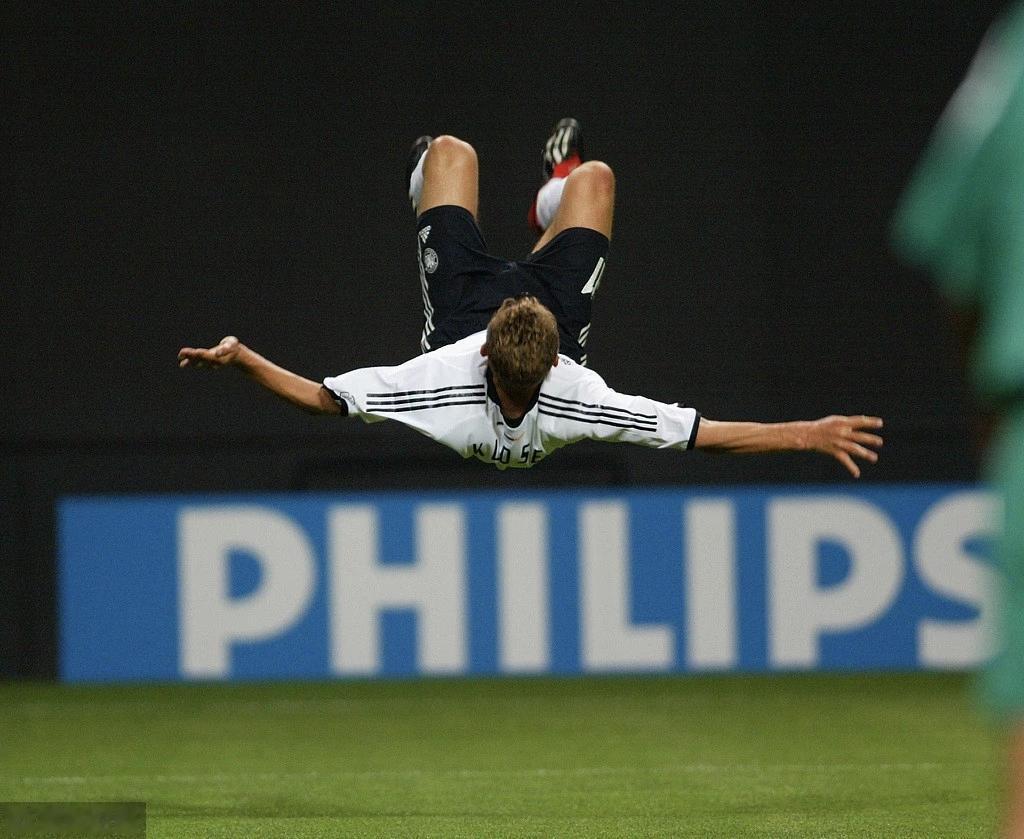 我的世界杯记忆2002年6月1日世界杯，精彩瞬间回顾，德国🇩🇪8-0完爆沙特
