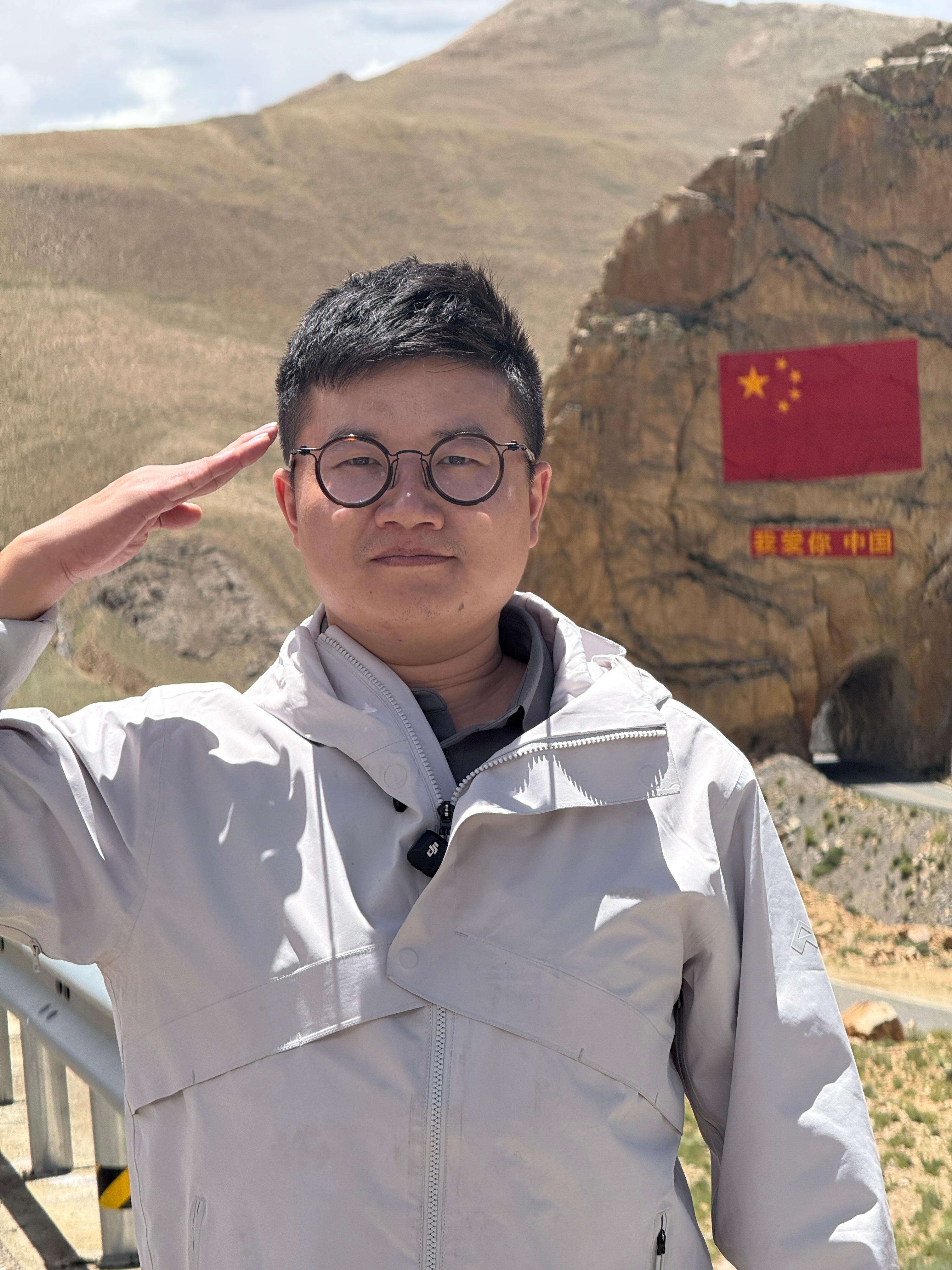 早早早很硬的兄弟们！ 又是很硬的一天