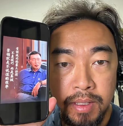知名博主“峰哥亡命天涯”前几天还在平台上跟段老板切磋炒股技术，今天最新发文:今年