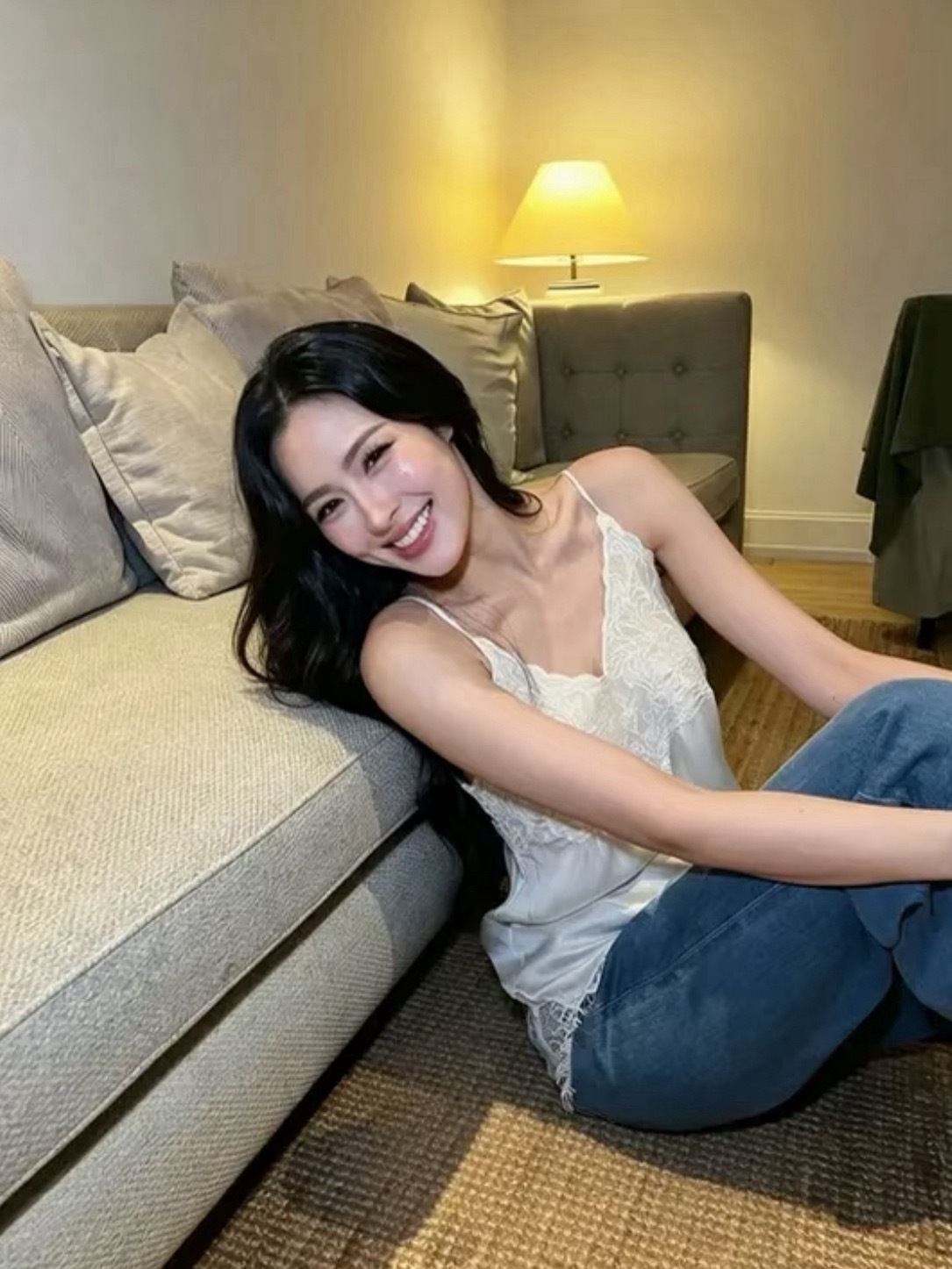 漂亮女神，投票投票1.网页链接 2. 网页链接