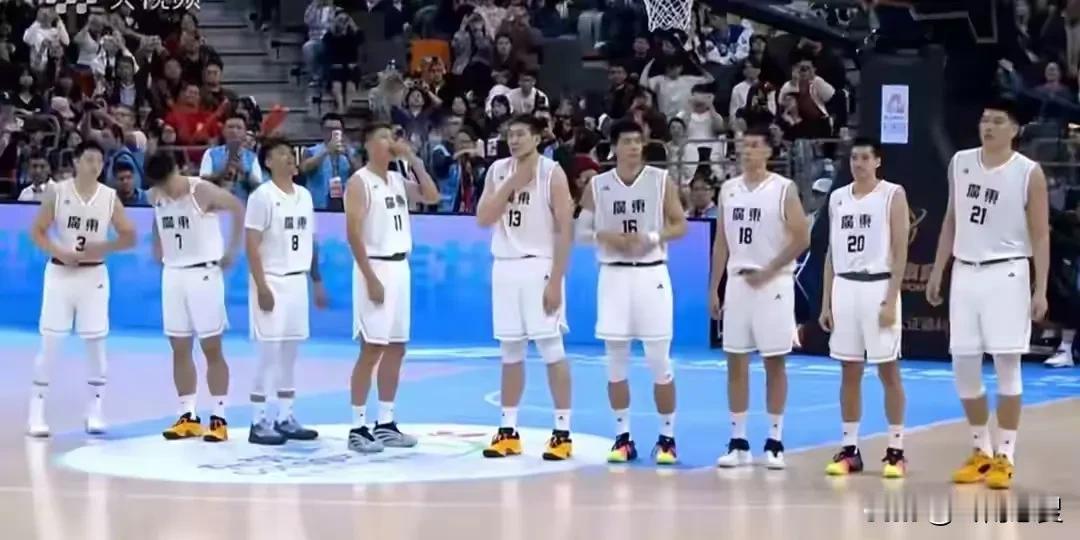 这届全运会广东男篮确实是太强了！
队员有赵睿、胡明轩、徐杰、周鹏、任骏飞、杜润旺