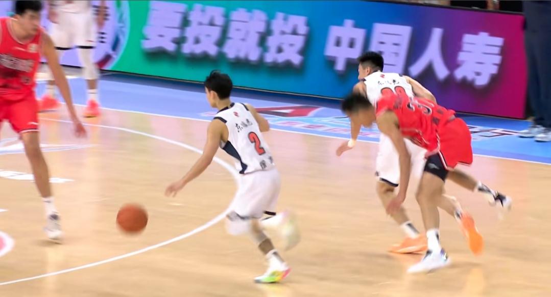 CBA俱乐部杯宣布告一段落，进入八强的队伍分别是广厦、吉林、山西、北控、上海、广