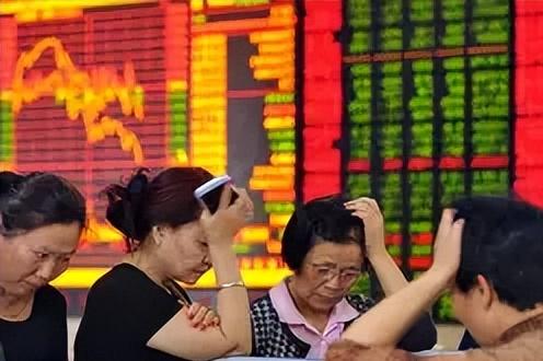 一个股民说：我彻底服了这个股市了，2024年大盘2665点的时候我只亏了九千多，
