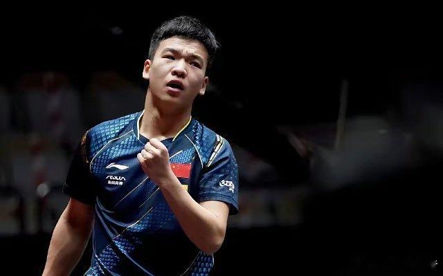 王楚钦vs孙闻王楚钦3-0孙闻 ，本赛季乒超单打12连胜！2025乒超联赛第三阶