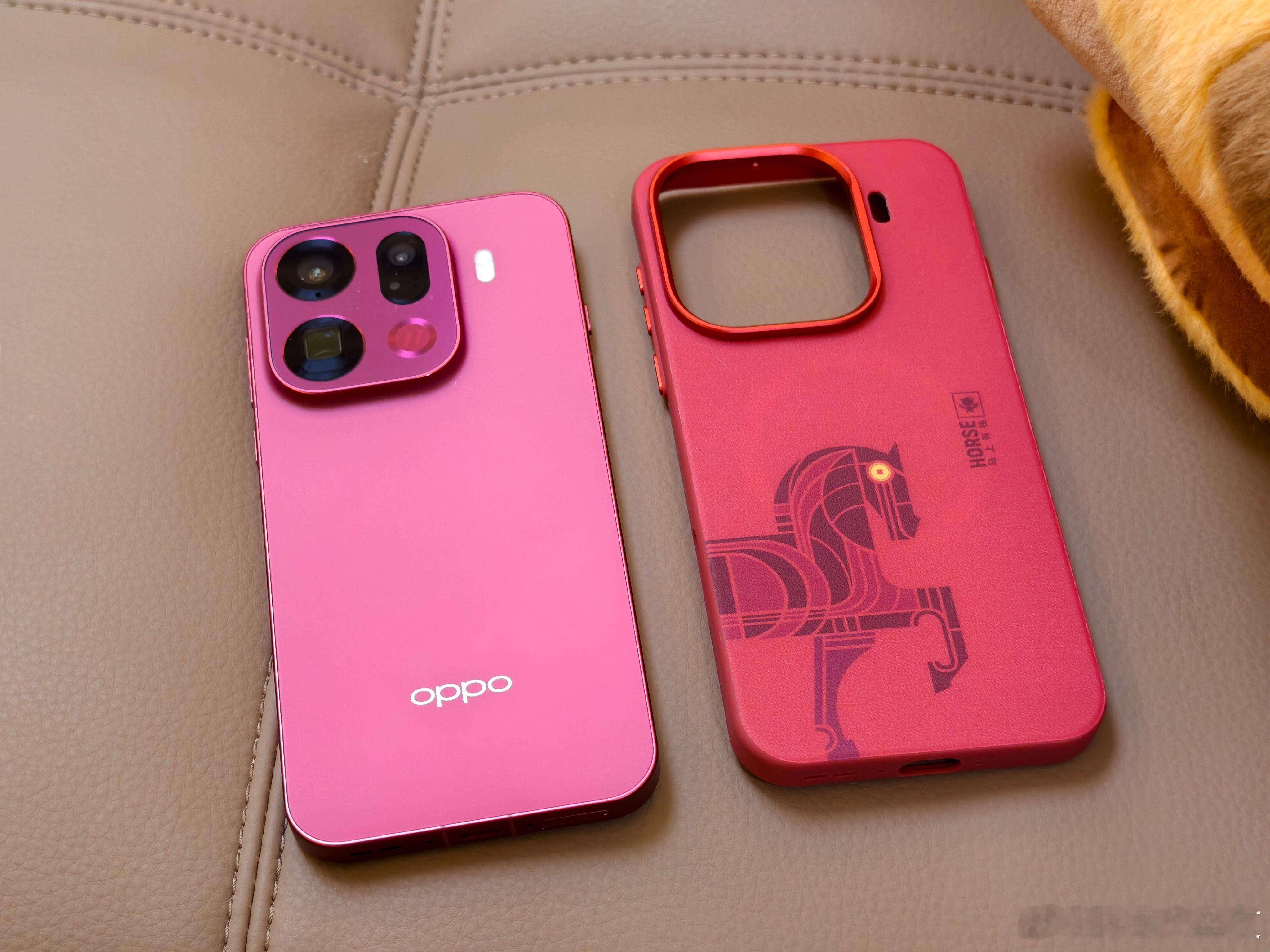 新年用新壳，给我的OPPO Find X9 Pro换上了的红色手机壳了，“马上有