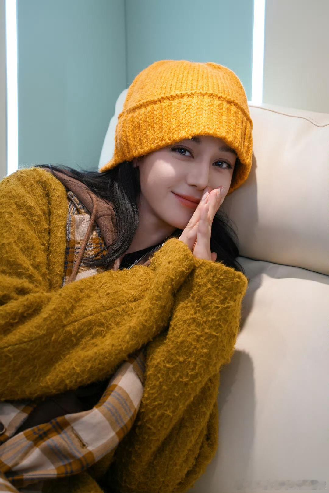 迪丽热巴暖黄色系ootd  迪丽热巴结束新年大放送  迪丽热巴新年大放送 