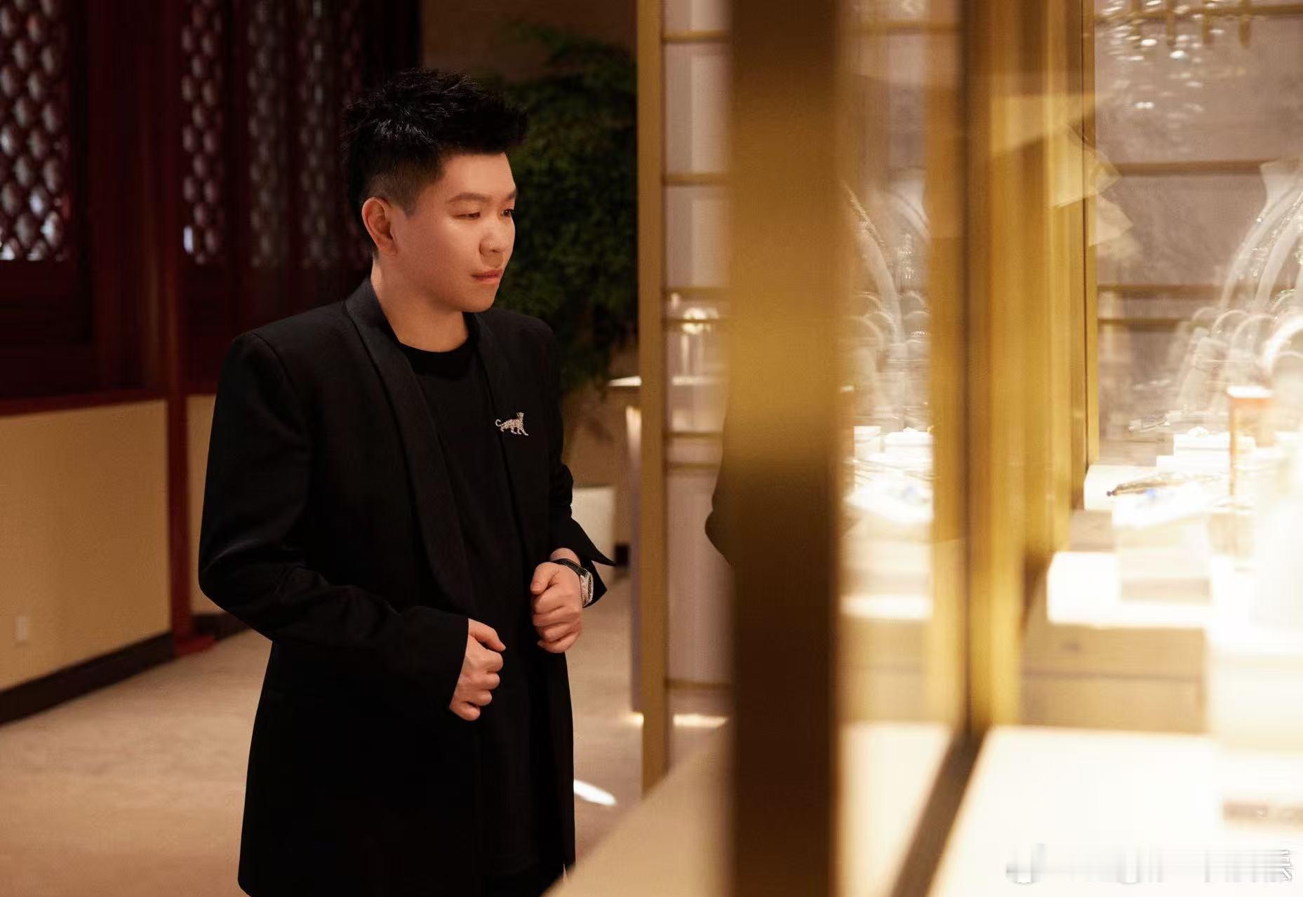 常石磊国乐无双发言国乐无双 发现常石磊跟国乐无双好多嘉宾都有过合作，彼此都很熟悉