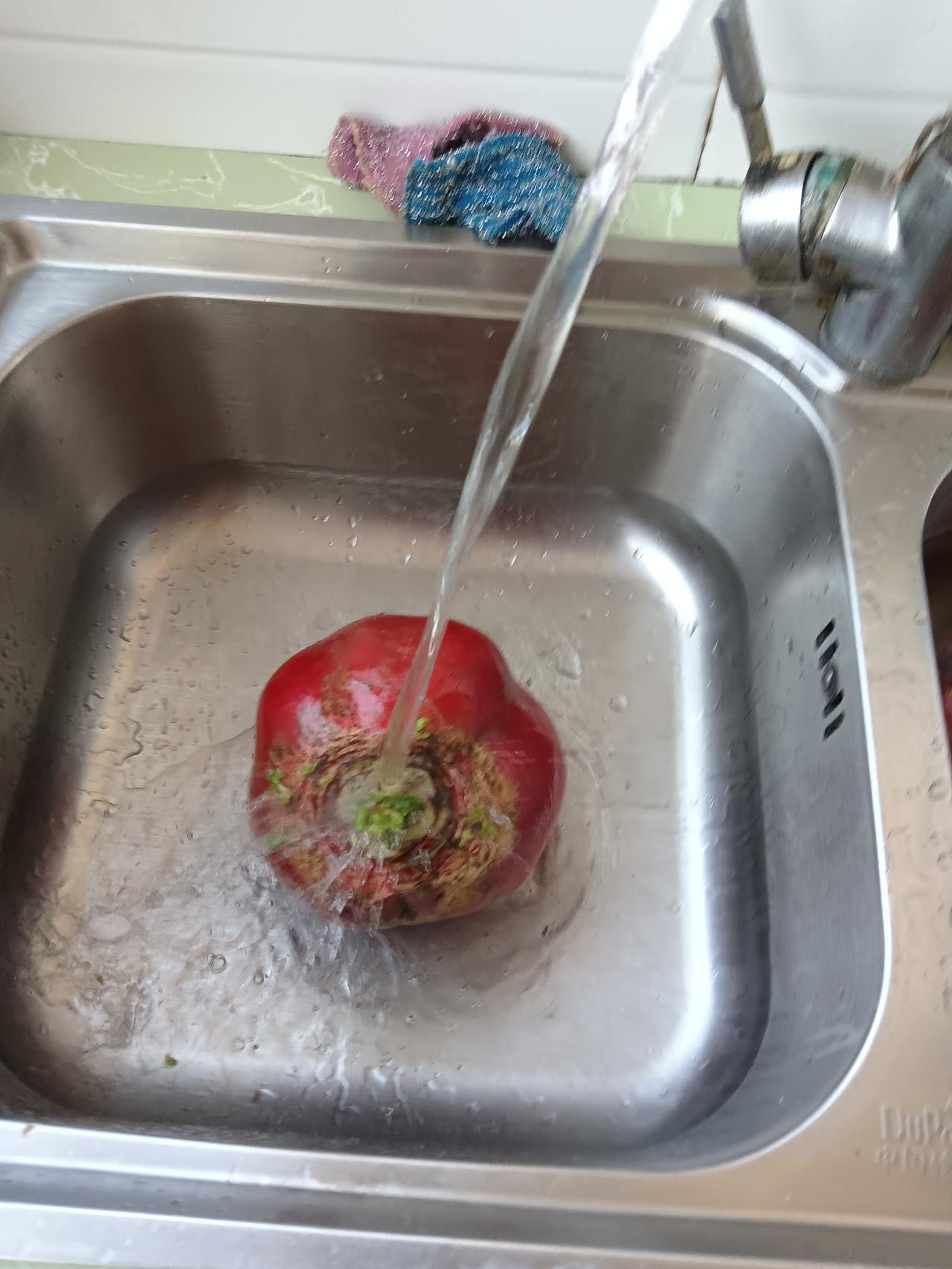 大红萝卜，冬季吃上真有营养啊！萝卜 泡过的萝卜