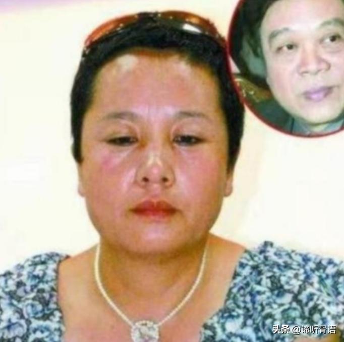 “赵忠祥瞒着妻子与我发生关系多年，并有特殊癖好，令我身心受到严重伤害。”2004