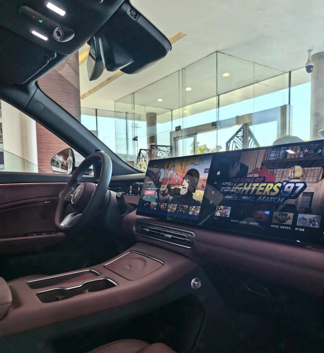 最新款的红旗HS6，试驾体验新款红旗 HS6 外观大气稳重，气场直接拉满，家用、