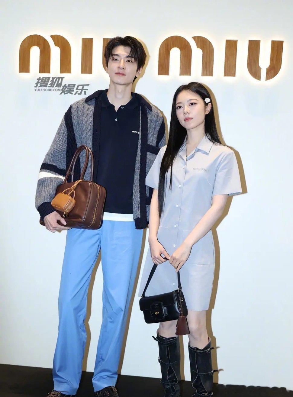 这是时尚的弄潮儿还是复古，好丑 ​​​