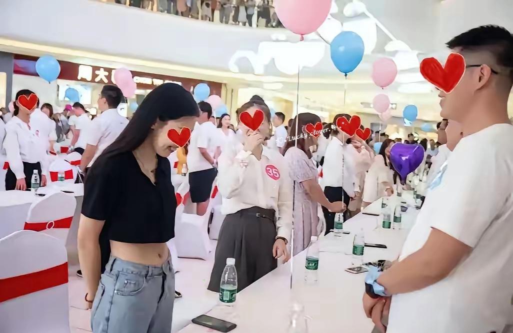 杭州相亲会彻底炸锅！男生集体强硬底线：彩礼可谈，婚检免谈不行
​​太真实了！最近