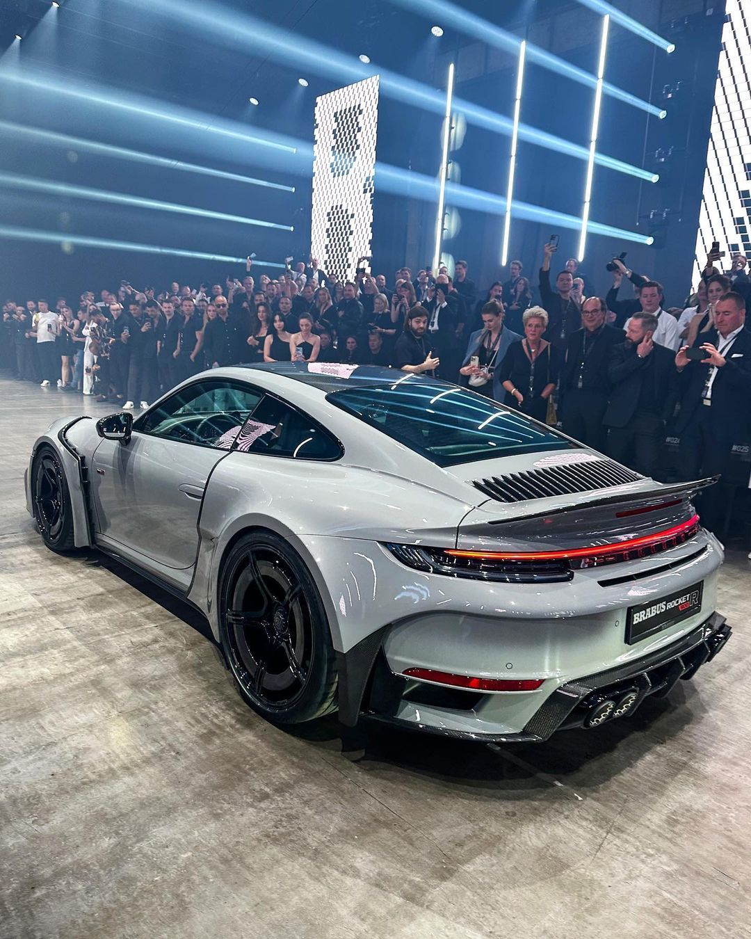 Brabus Rocket 900R based on Porsche's 91