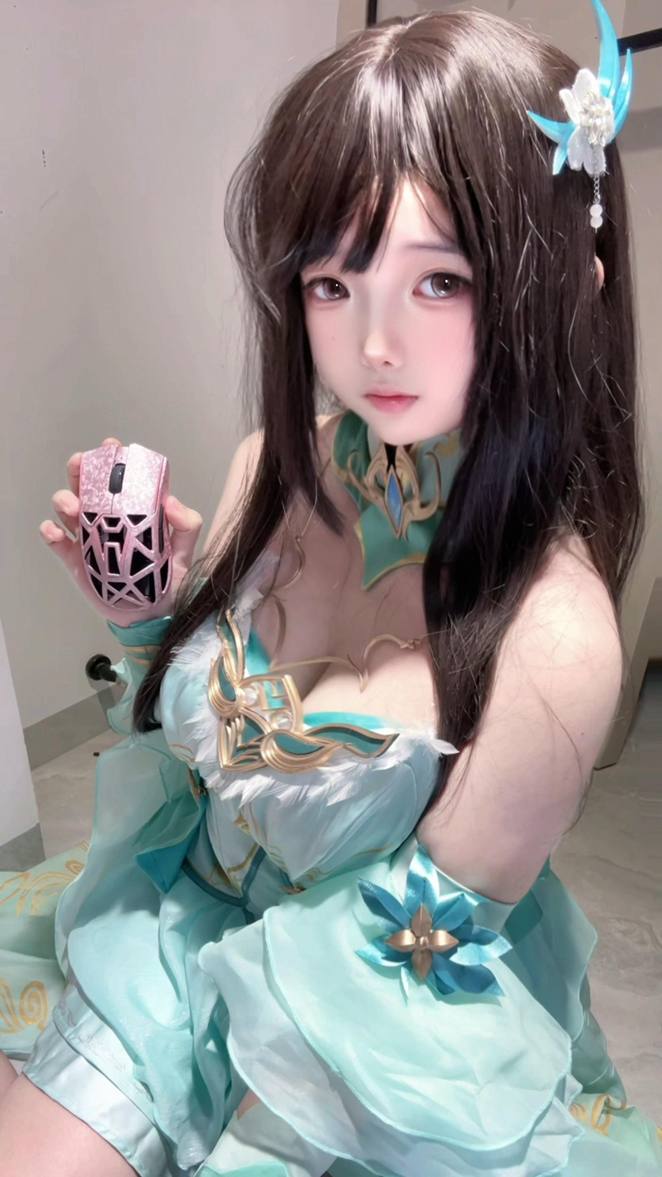 薰儿一直相信 你会站在大陆的巅峰