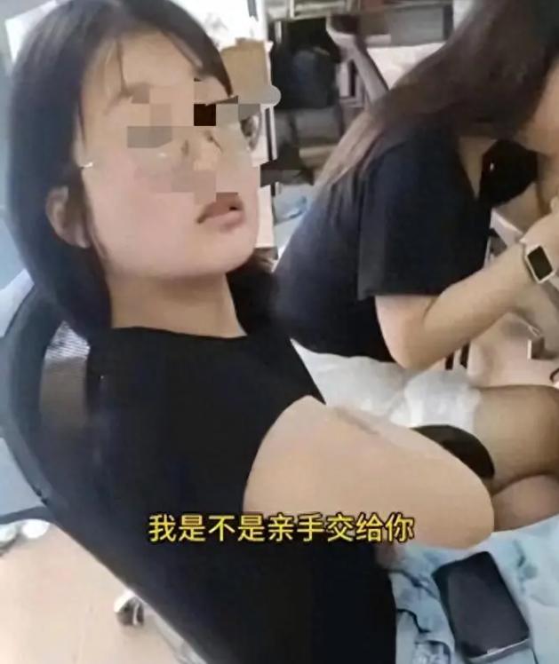 真是太精致利己了！外卖员已经找上门了，这位女子却还是矢口否认，骑手连视频都拿出来
