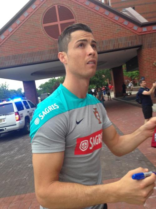 群众：我就随便一拍Portugal