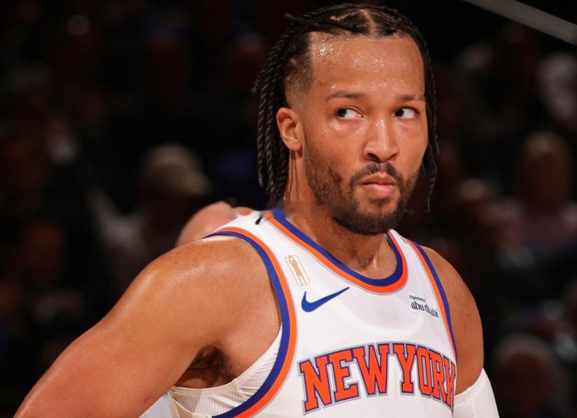 NBA杯迎来1/4决赛较量，尼克斯客场117-101大胜猛龙，晋级杯赛四强，将与