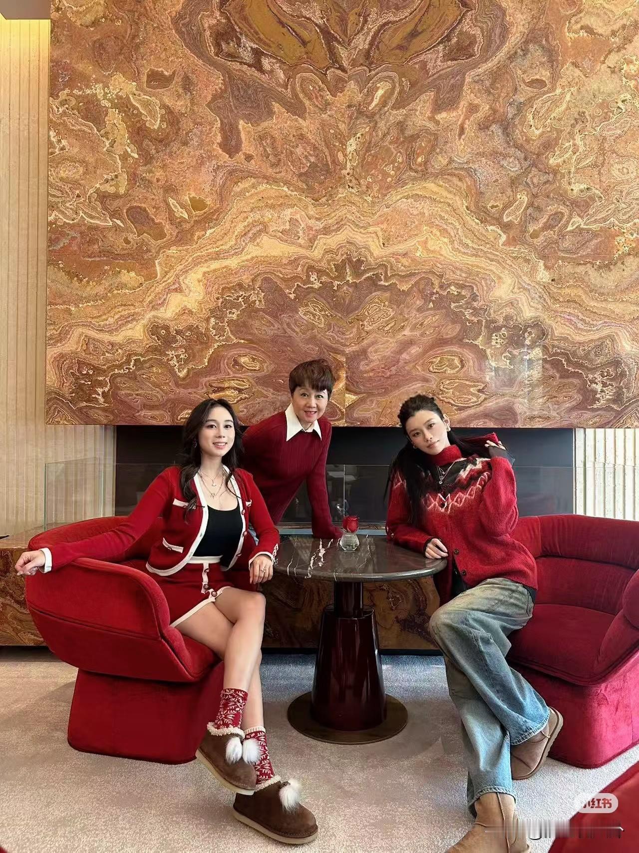 奚梦瑶真的命太好了
不仅嫁进豪门，老公是恋爱脑，还没有婆媳矛盾，和大姑姐小姑子关