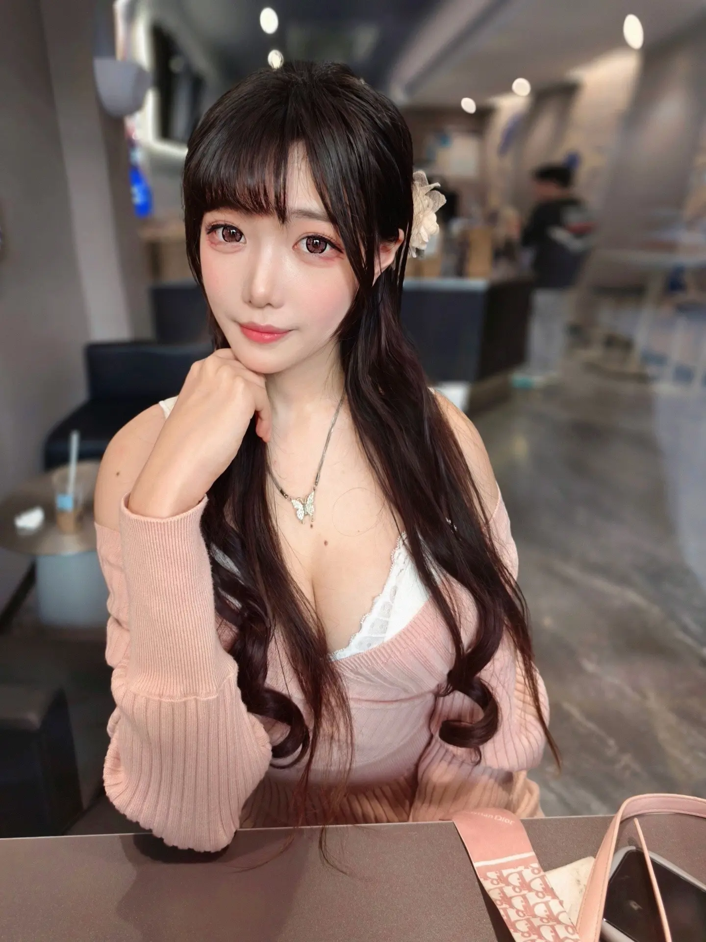 粉色