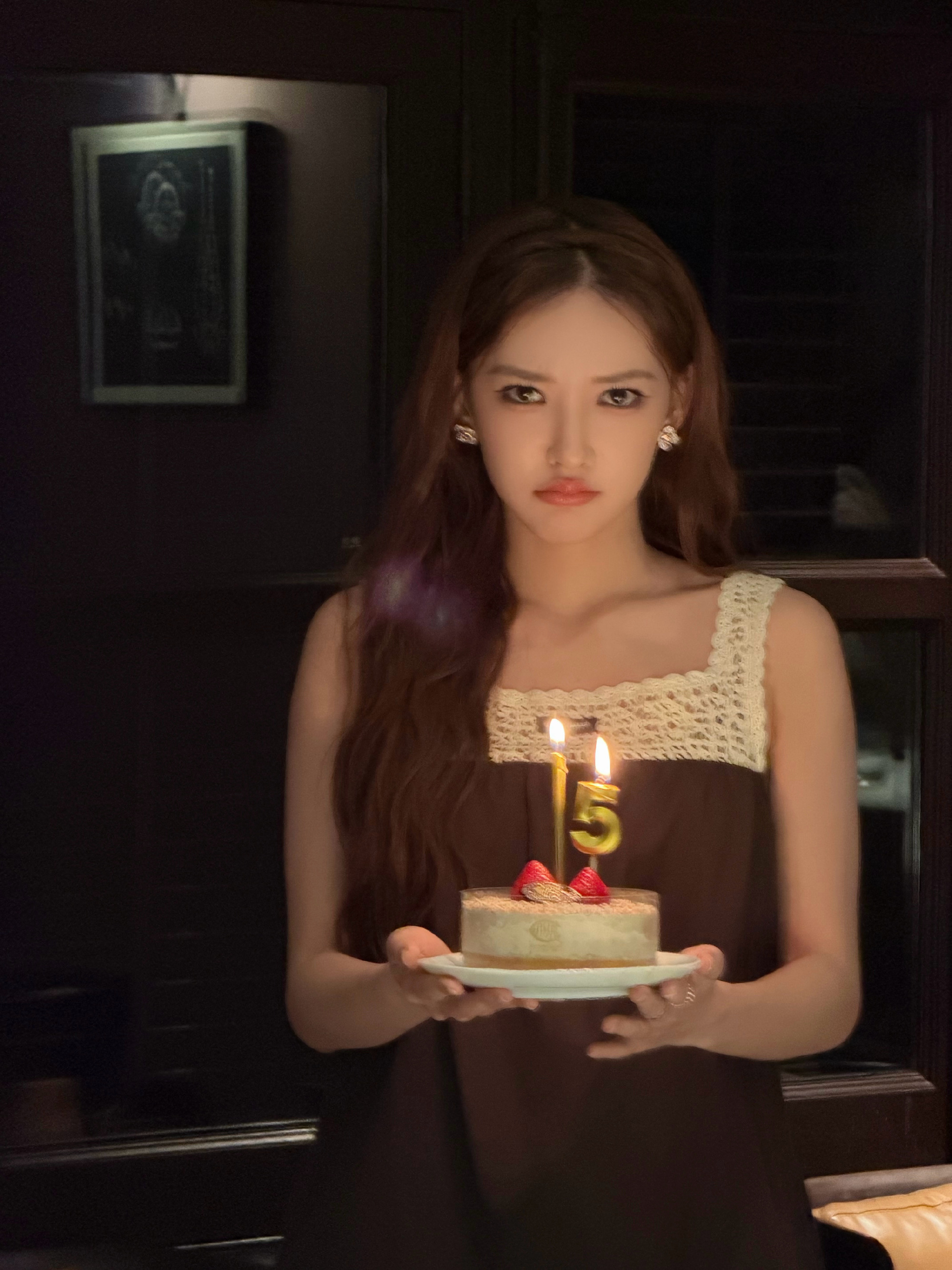 程潇收到今年第一个生日蛋糕干饭搭子又上线啦！ 提前㊗姐姐生日快乐🎂