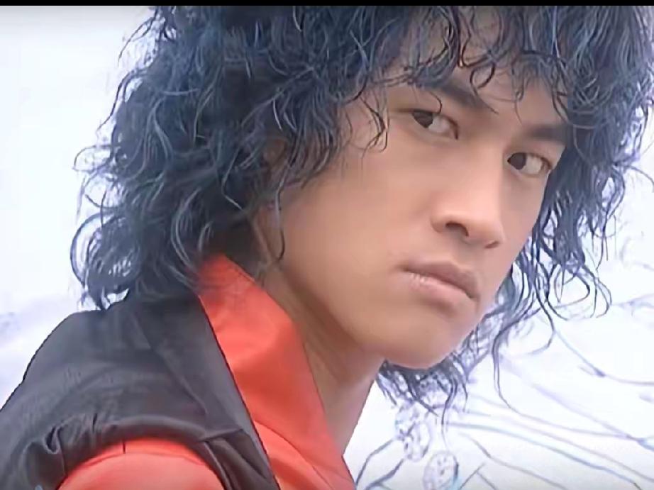 人民日报改口！四字之差，印证何润东坚守14年的底气
 
    不到24小时，人