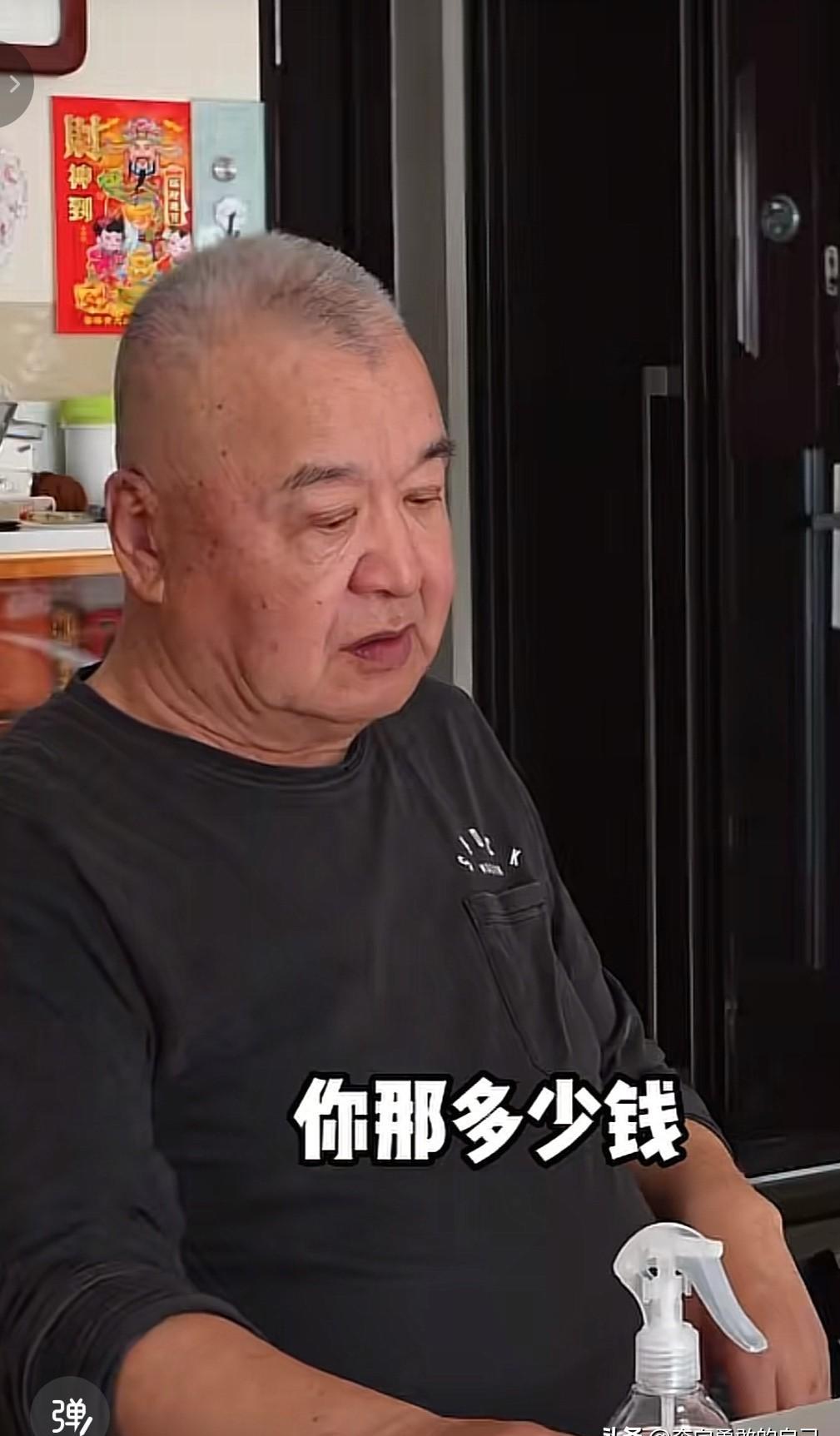 高云翔现在不演戏了，改行当“孝子博主”了？
剃个头都能上热搜，这流量密码算是被他