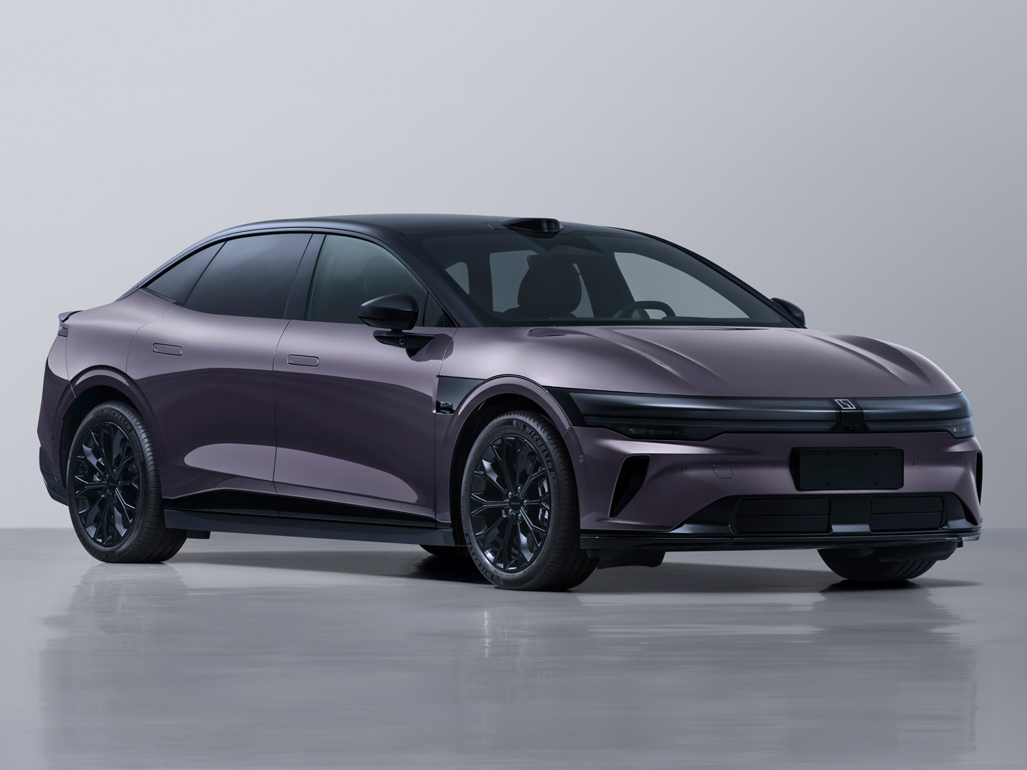 工信部第404批新车目录之新款极氪007，微do脸，下包围造型统一为007GT和