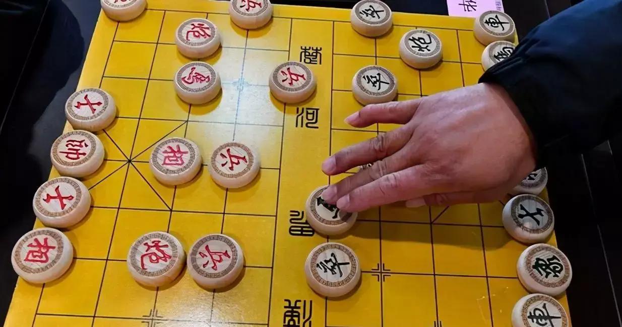 听说过“楚河汉界”吗？那可是咱中国象棋里那个图标的由来！当年刘邦和项羽这两大佬斗