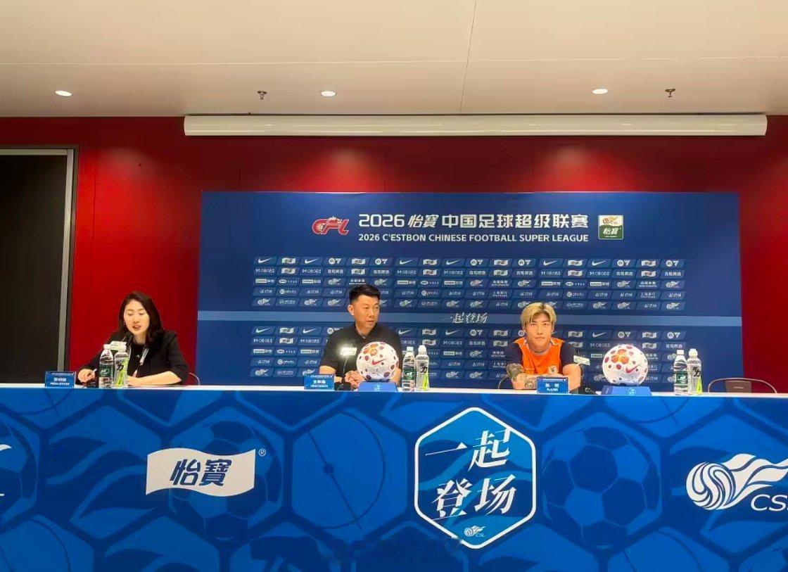 很高兴回到上海，接手球队时间很短，我们不是最好的状态，不管是阵容还是精神技战术。