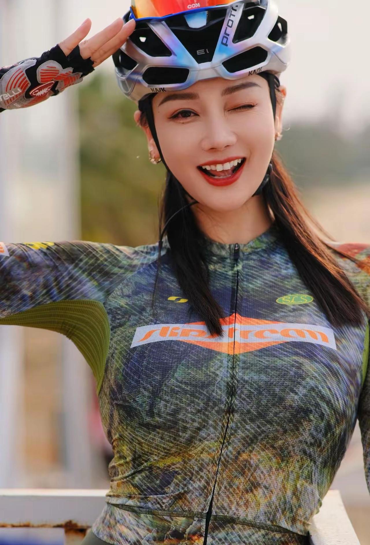 为什么现在骑行的美女越来越多?
爱运动爱生活，爱自己爱健康，骑行的魅力无限骑行女