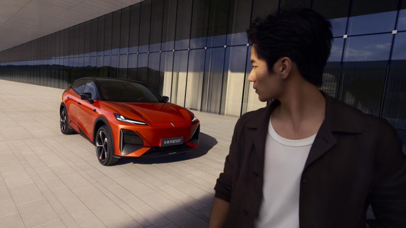 作为一款面向家庭的中型SUV，舒适才是核心。最近上市的深蓝S07华为乾崑630长