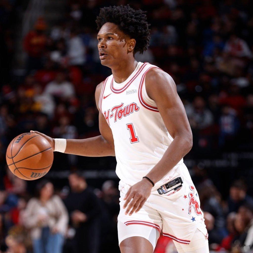 阿门今天：21分8篮板9助攻0失误👀2抢断生涯至今0失误情况下助攻数最高一场。