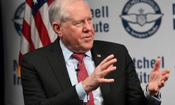 “中国永远也别想武统台湾，因为美军已做好准备！”去年，美国空军部长就将中国定为美